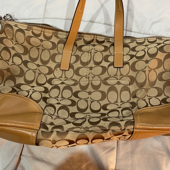 Coach purse - Picture 4 of 4